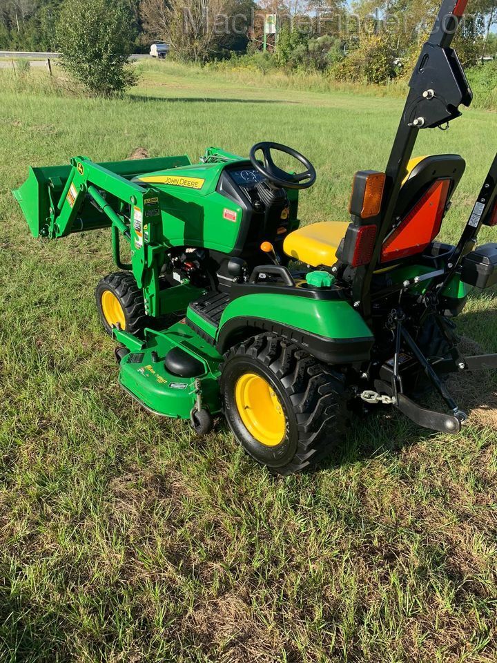 2015 John Deere 1025R Image 2