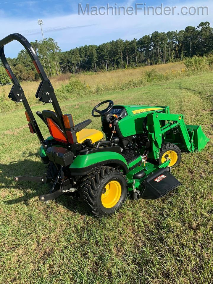 2015 John Deere 1025R Image 12