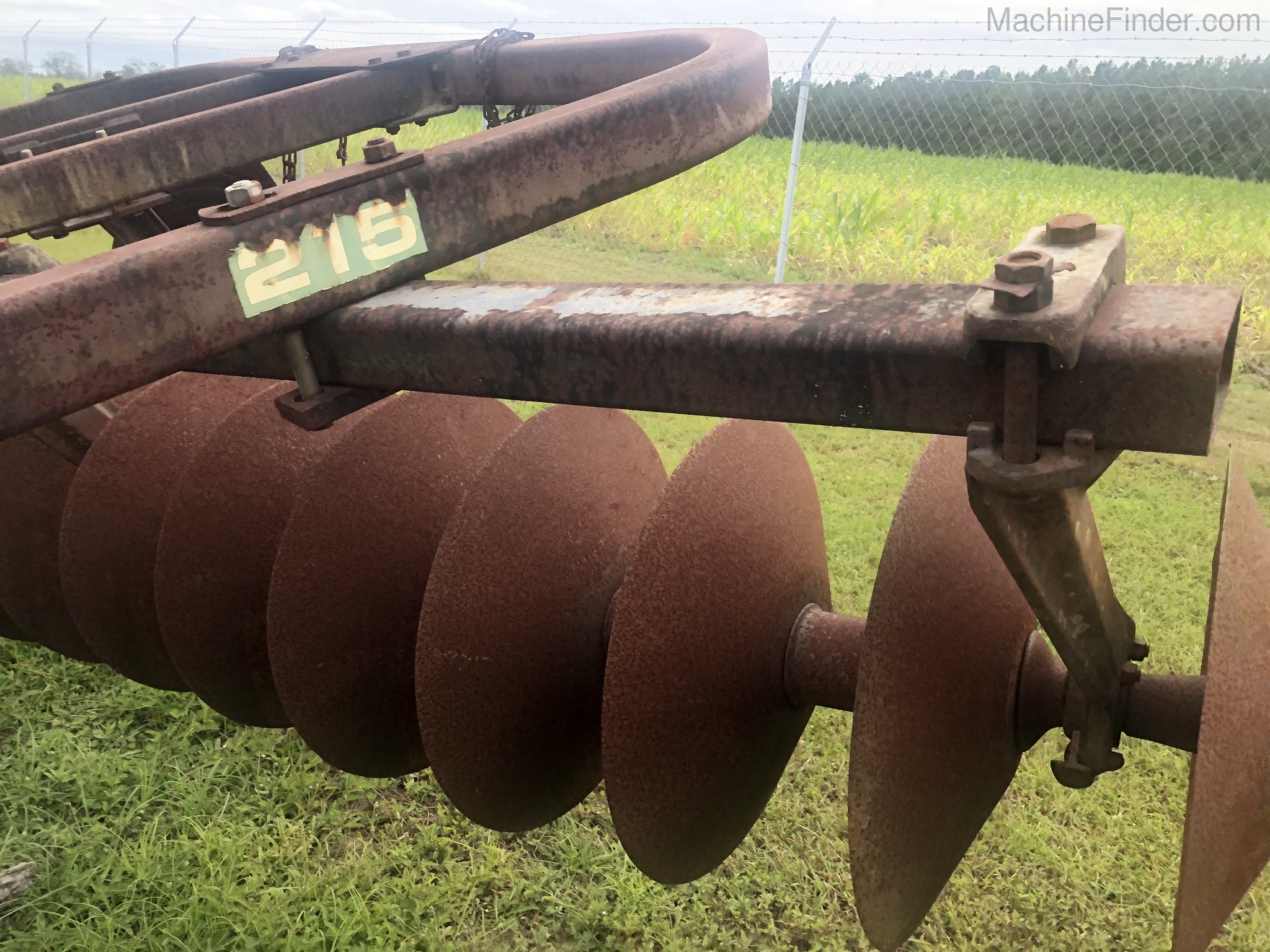 John Deere 215 Image 1