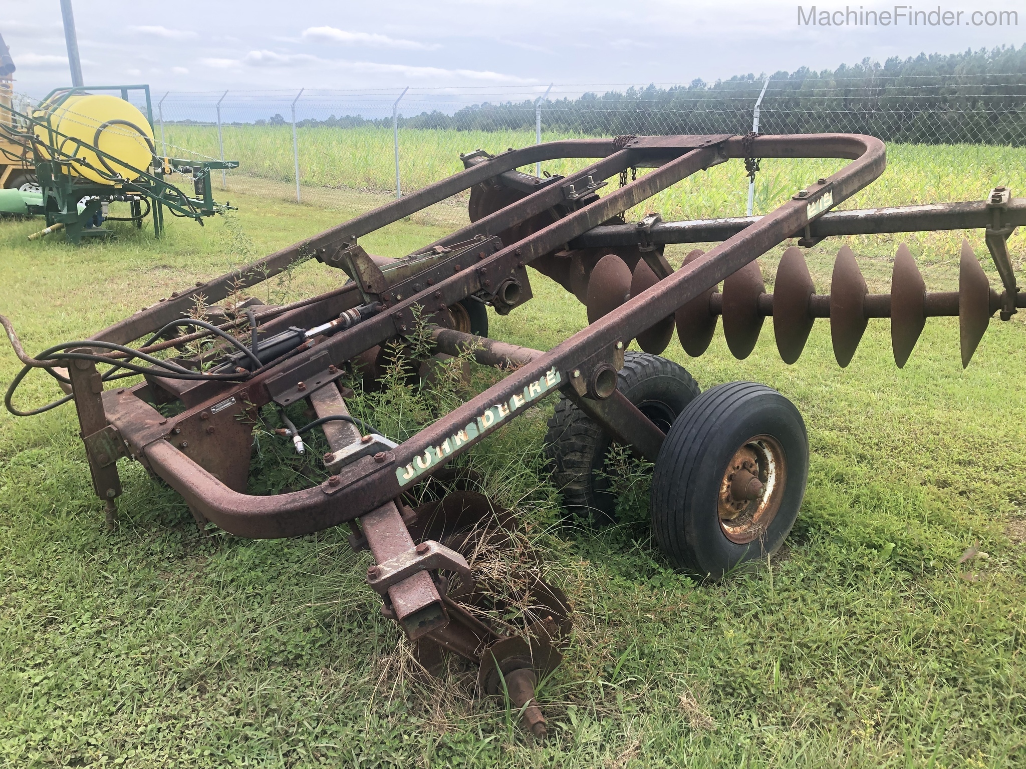 John Deere 215 Image 3