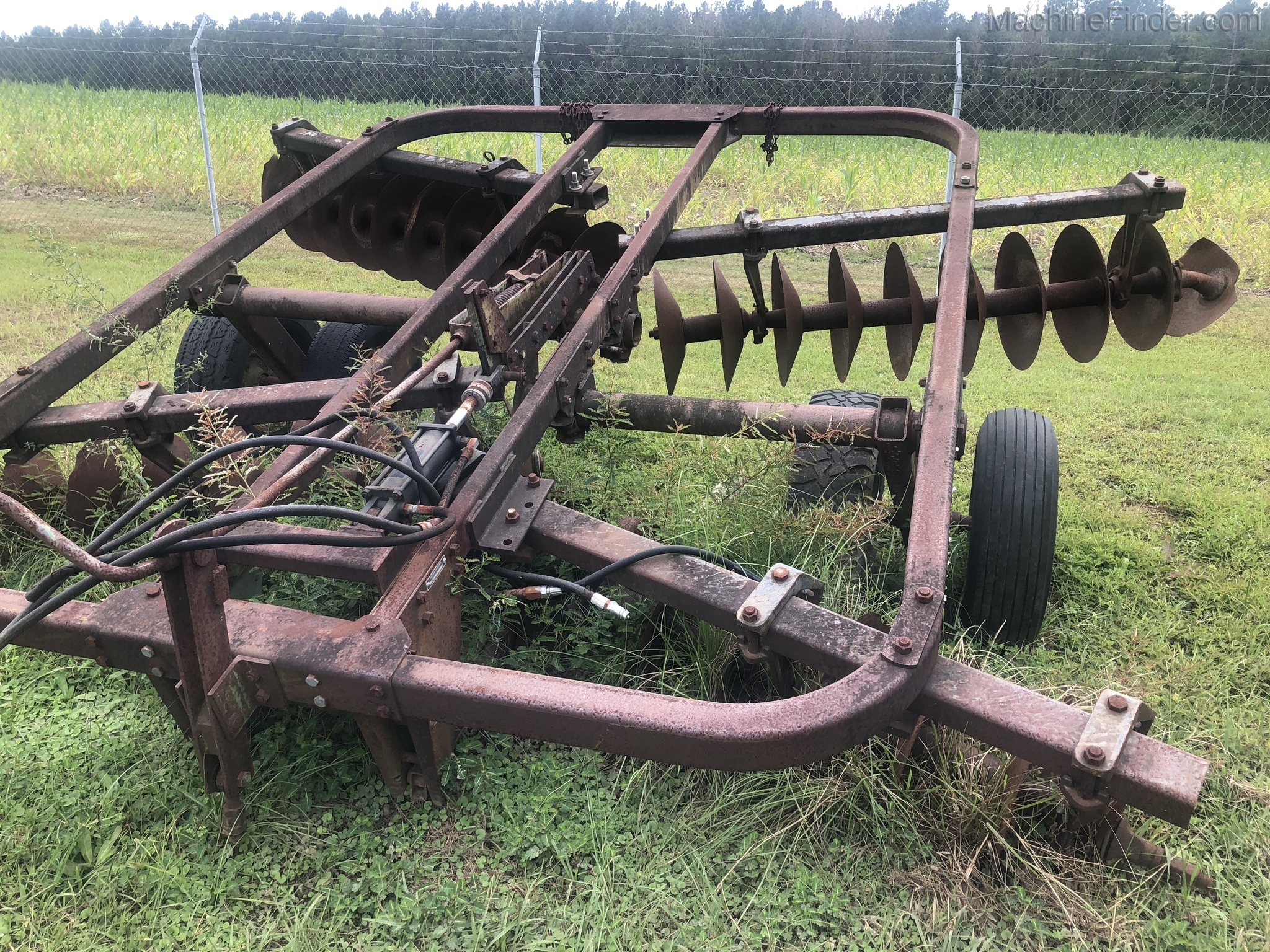 John Deere 215 Image 4