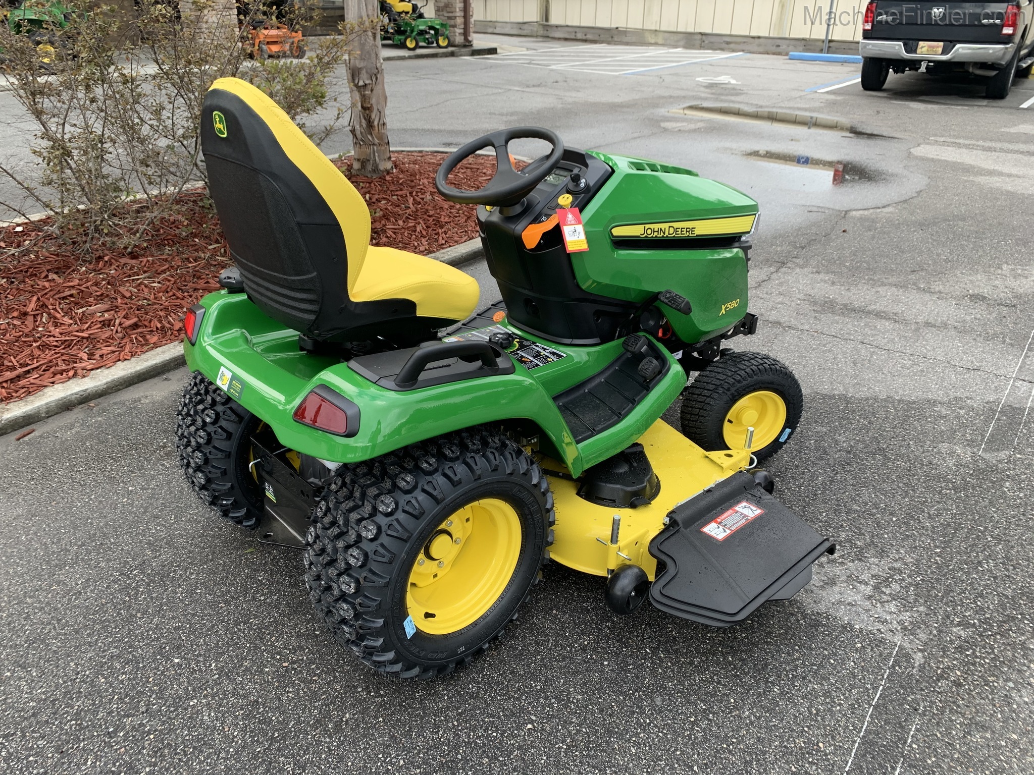 2021 John Deere X580 Image 5