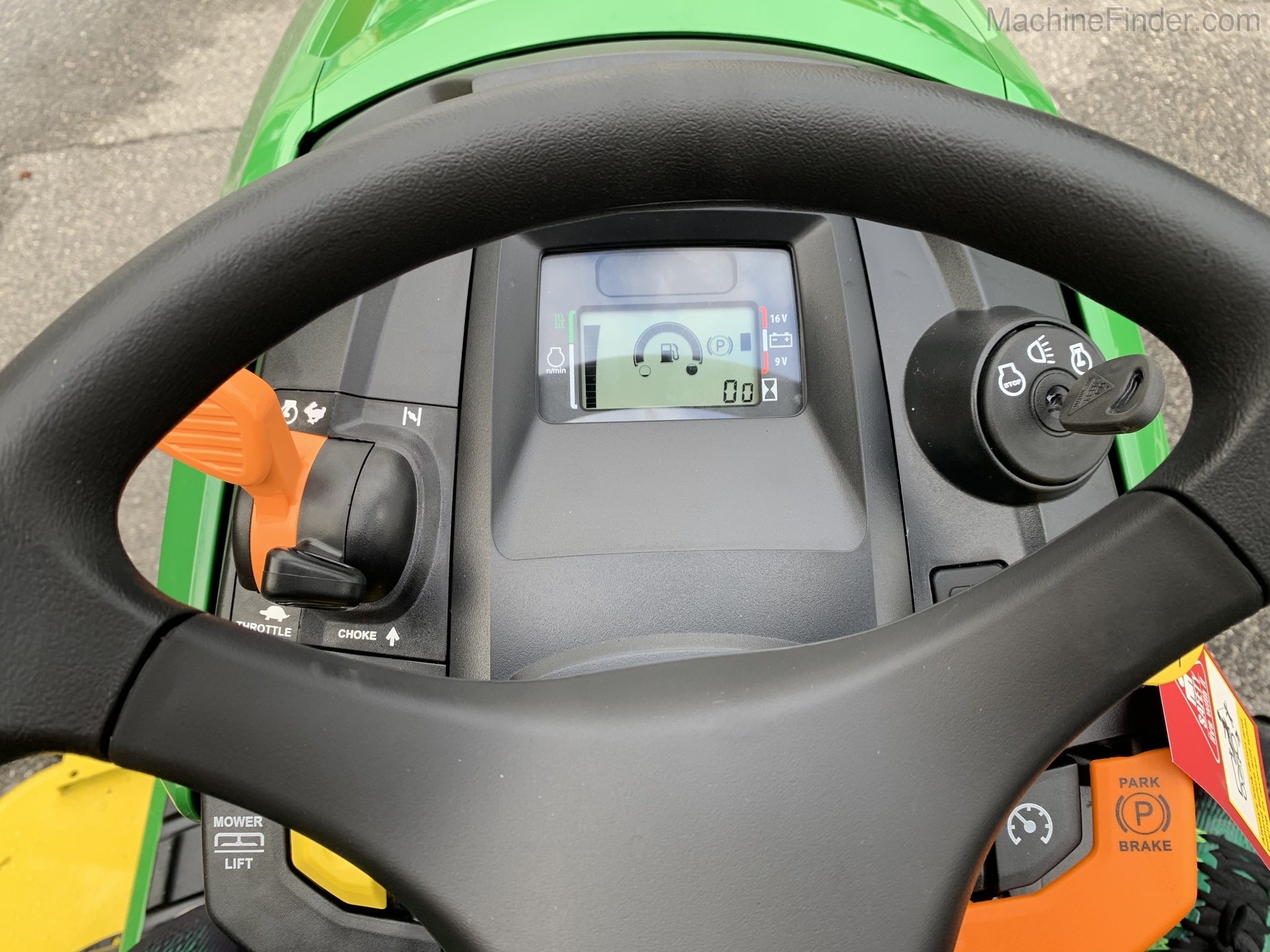 2021 John Deere X580 Image 9