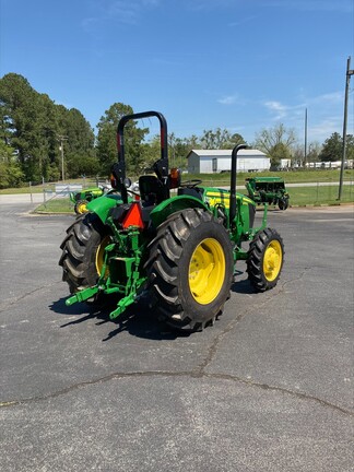 2023 John Deere 5075E-6