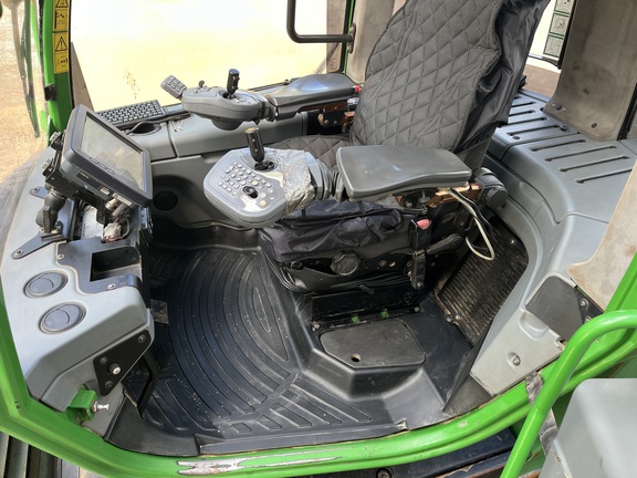2013 John Deere 1210E