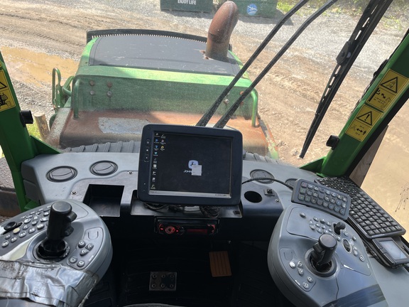 2013 John Deere 1210E