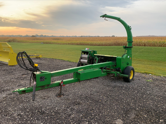 1998 John Deere 3950 thumbnail 2