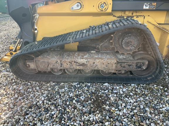 2018 John Deere 333G - Photo9