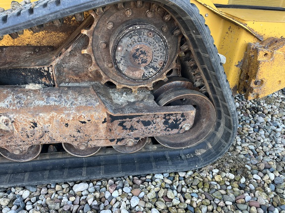 2018 John Deere 333G - Photo12