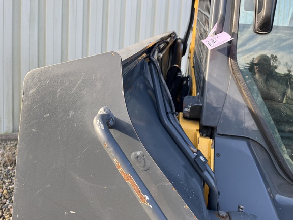 2018 John Deere 333G - Photo25