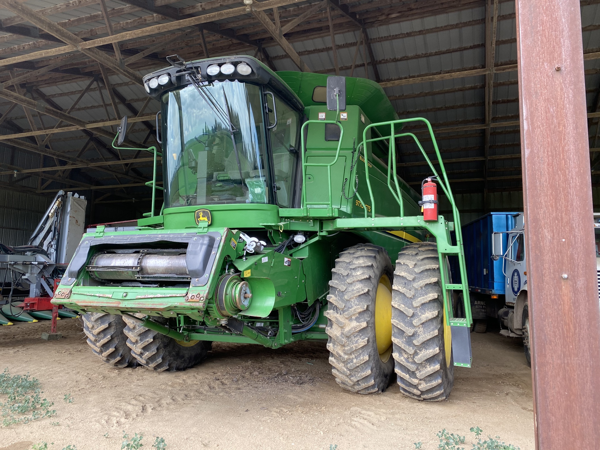 2008 John Deere 9770 STS Image 2