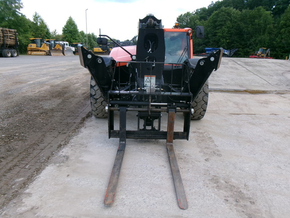 2023 JLG 1055