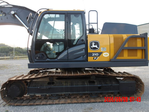 2024 John Deere 210 P