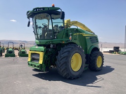 2017 John Deere 8800