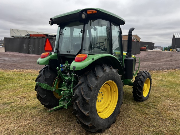 2023 John Deere 5090E - Photo3