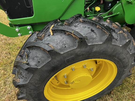 2023 John Deere 5090E - Photo10