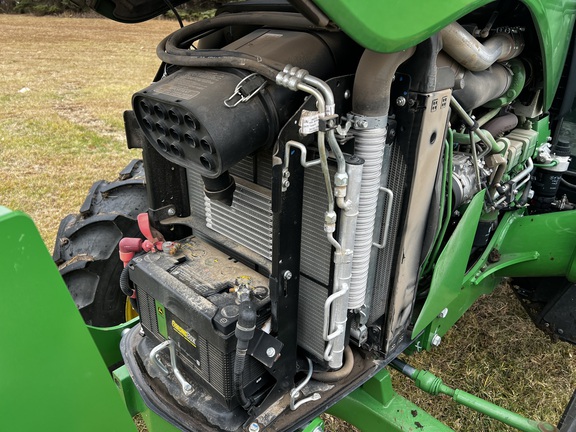 2023 John Deere 5090E - Photo17