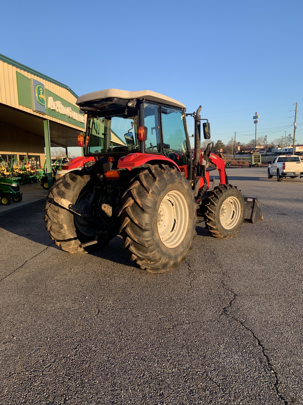 2016 Massey Ferguson 4610 Image 6