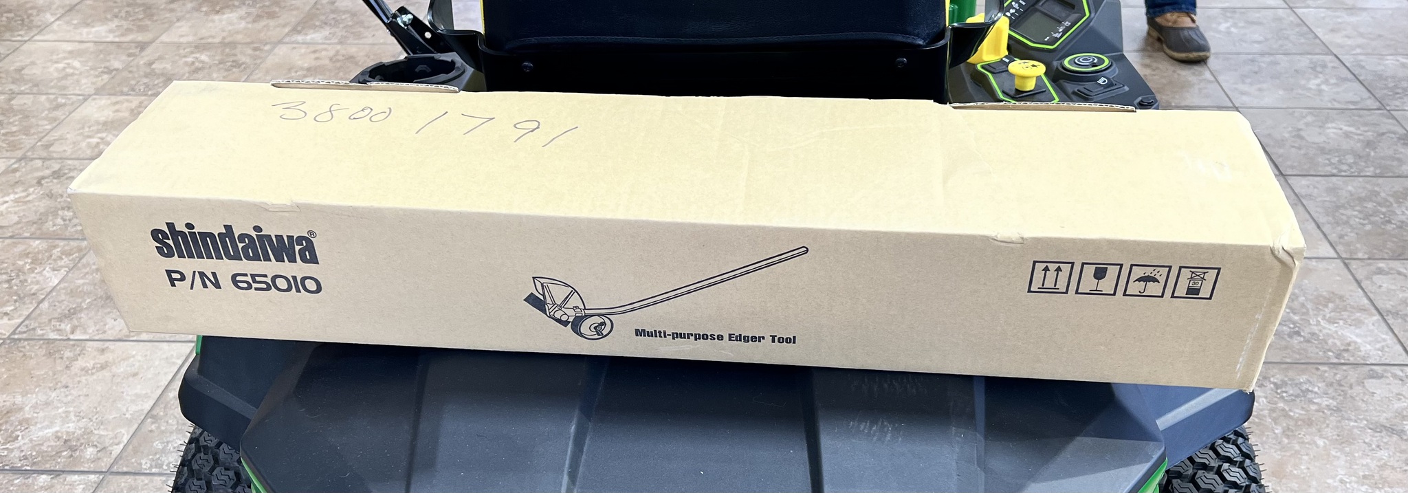 2018 Shindaiwa EDGER ATTACHMENT Image 1