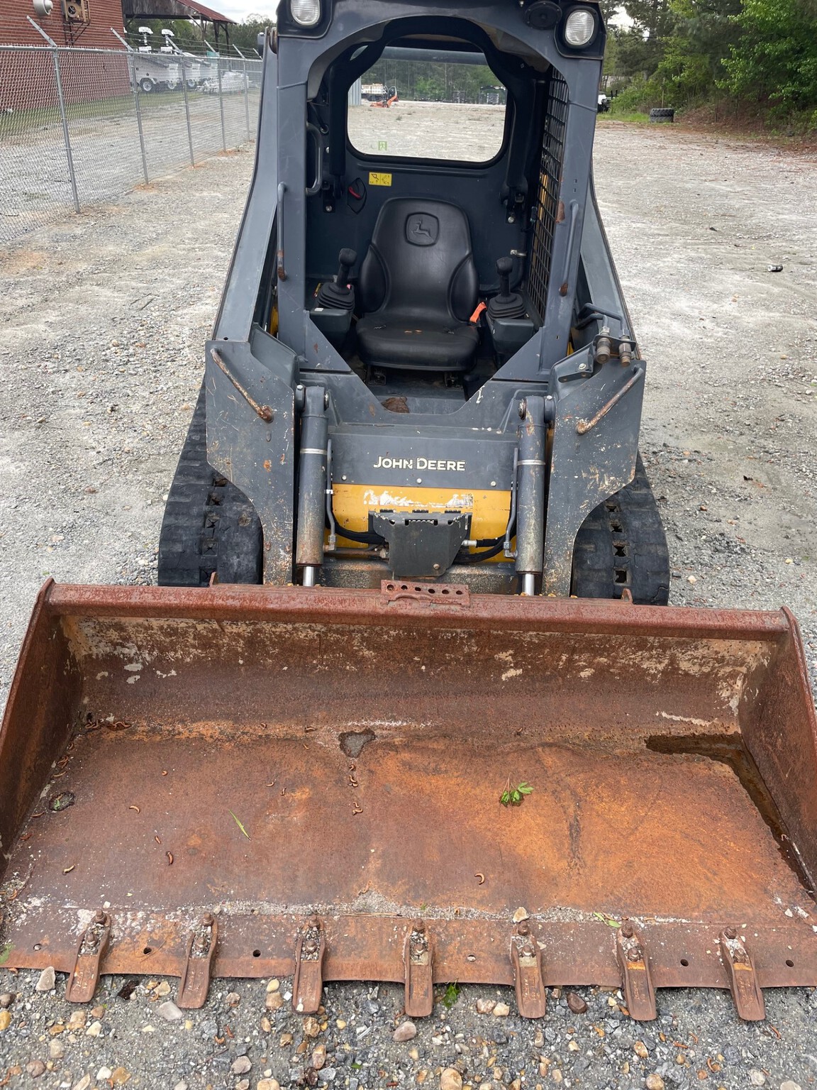 2017 John Deere 317G Image 4