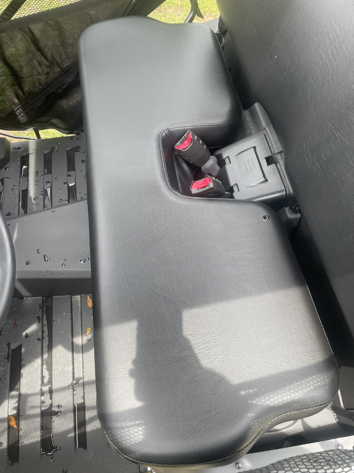 2023 John Deere XUV 590M S4 Image 6