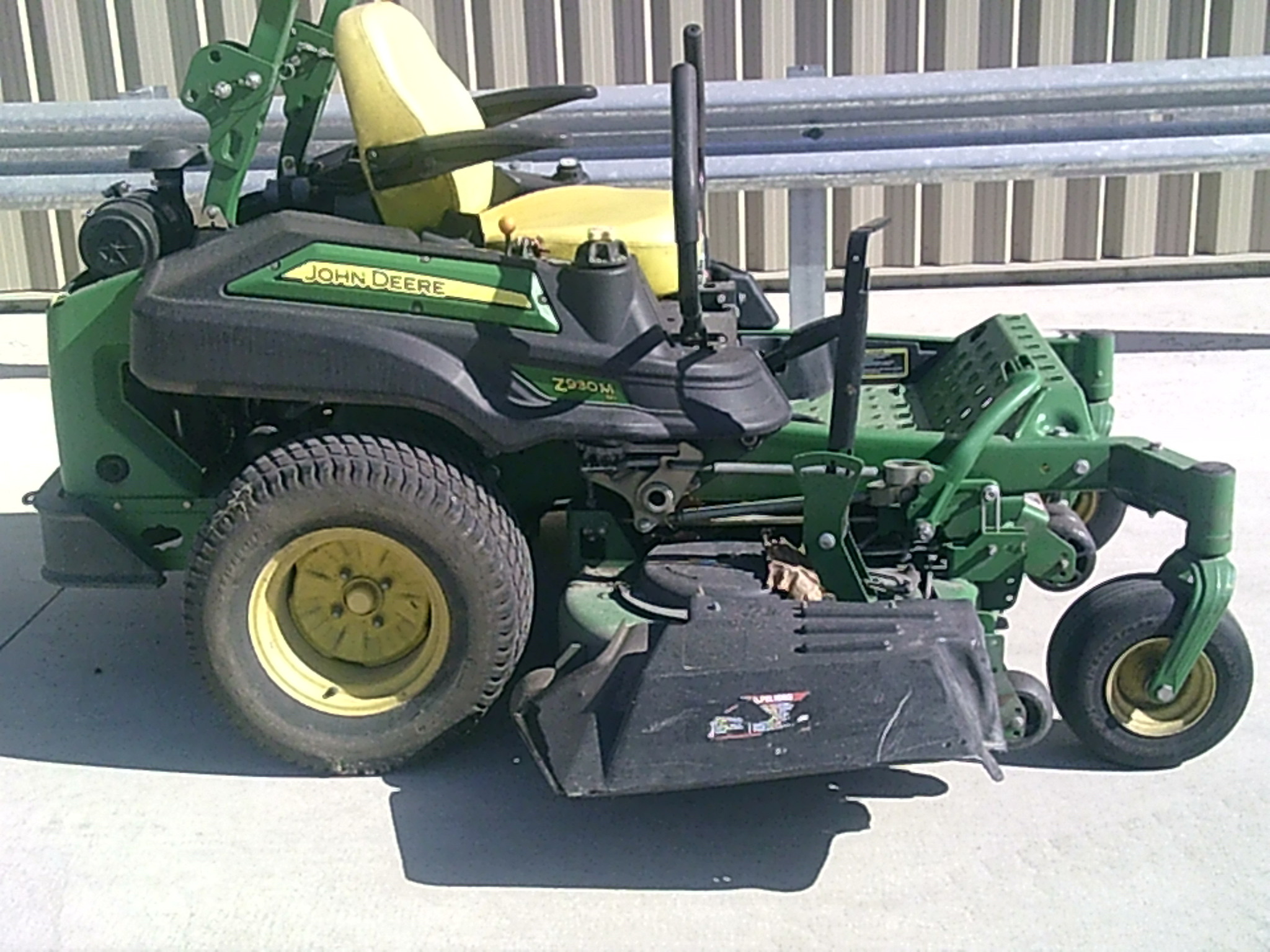 2013 John Deere Z930M EFI Image 2