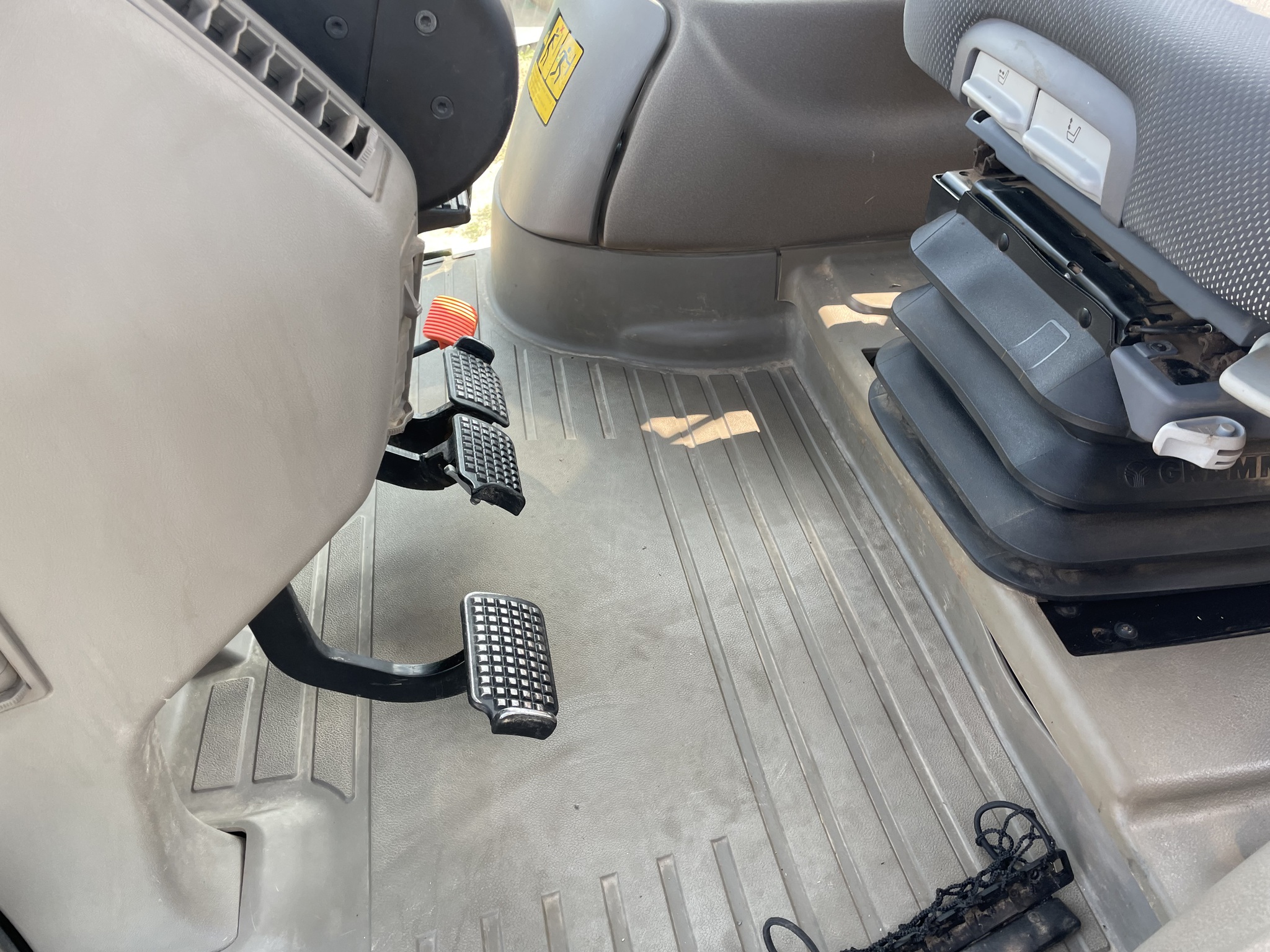 2019 Case IH Maxxum 145 MC T4B Image 22