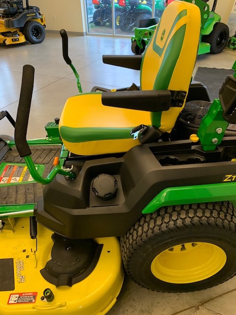 2025 John Deere Z545R Image 5