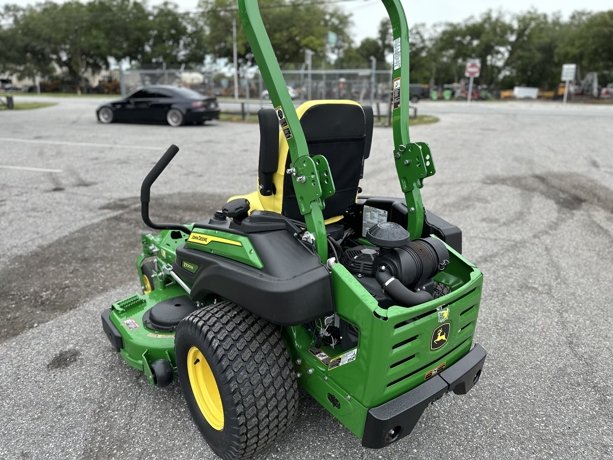 2024 John Deere Z920M 60 Image 2