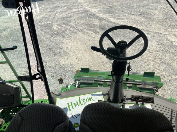 Photo of 2024 John Deere S780