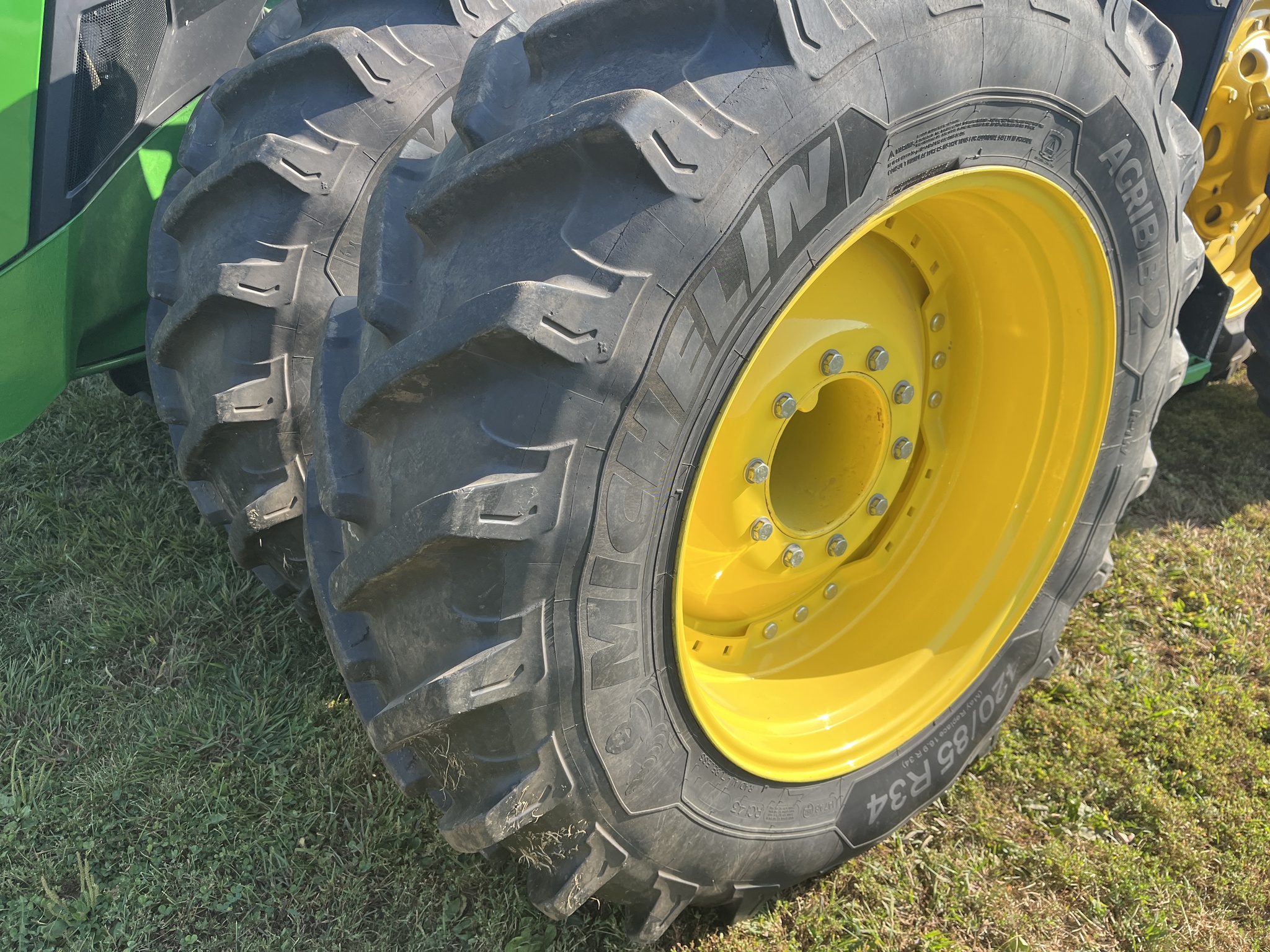  2024 John Deere 8R 340 at Heritage Tractor in Monmouth, IL
