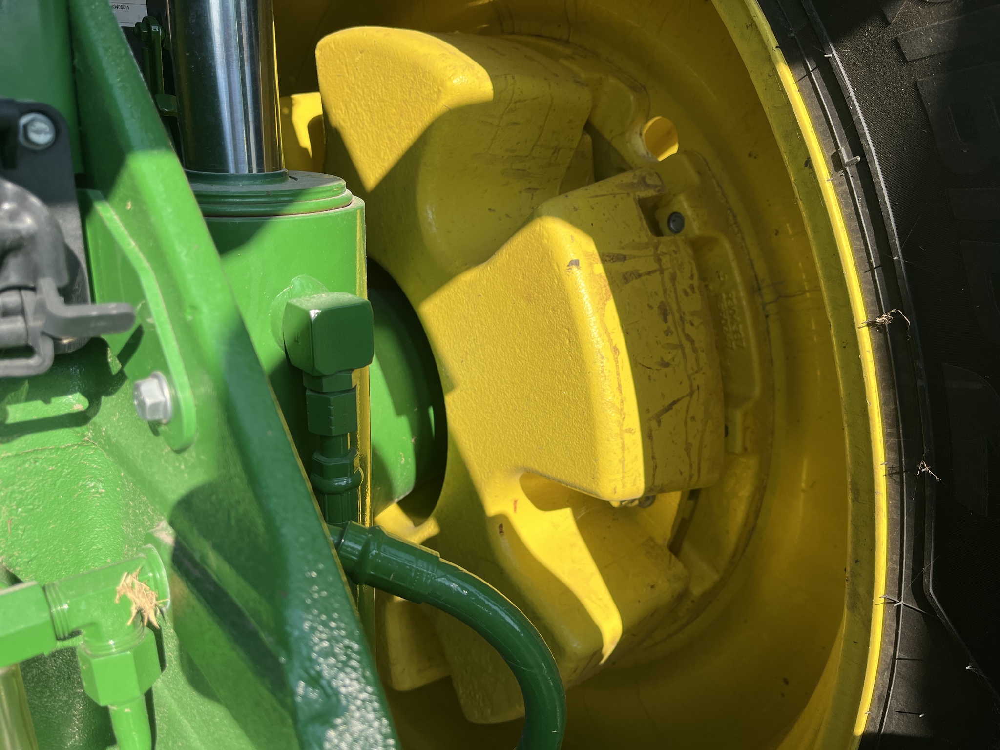  2024 John Deere 8R 340 at Heritage Tractor in Monmouth, IL