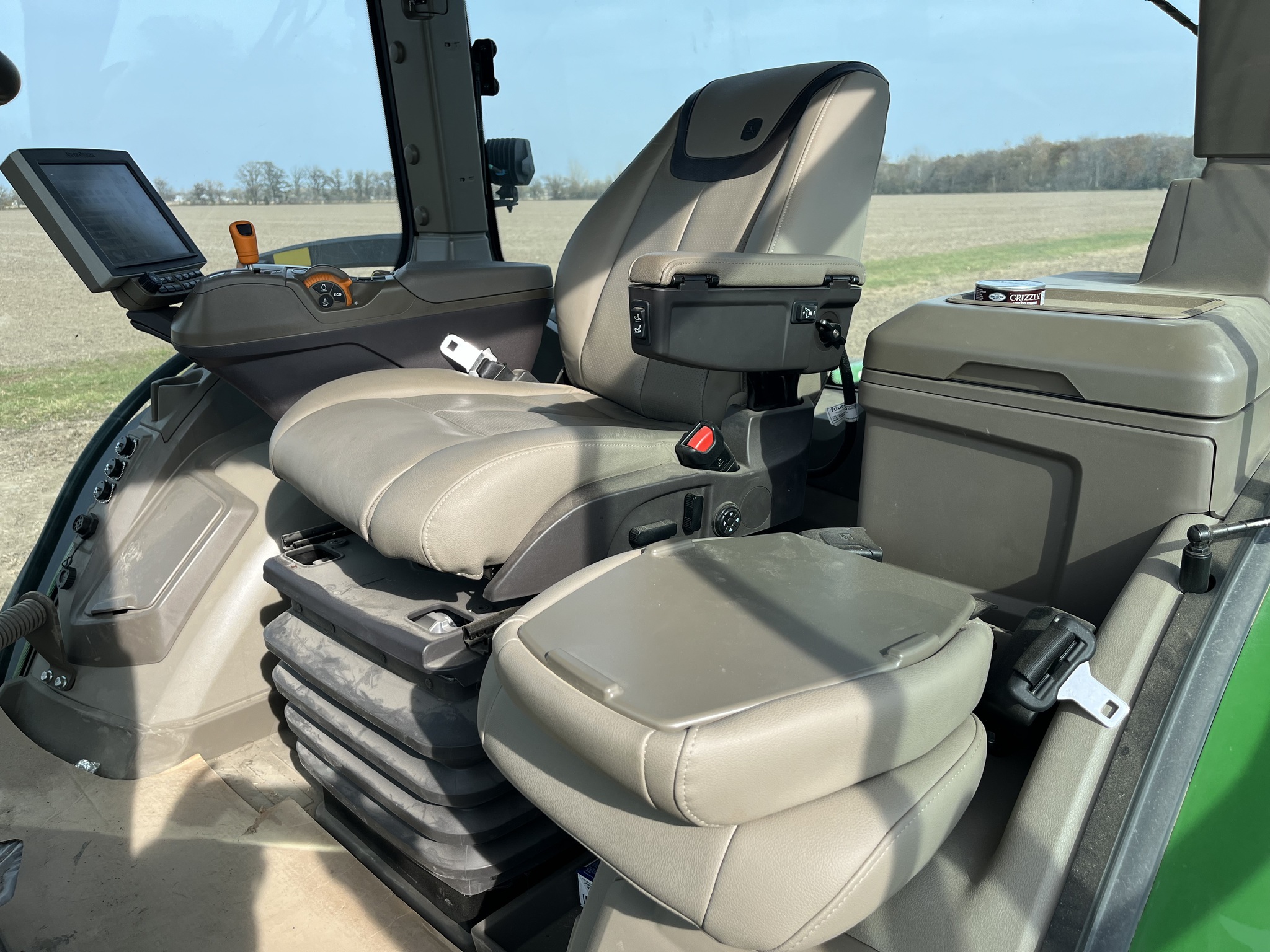 2023 John Deere 8R 370 Image 15