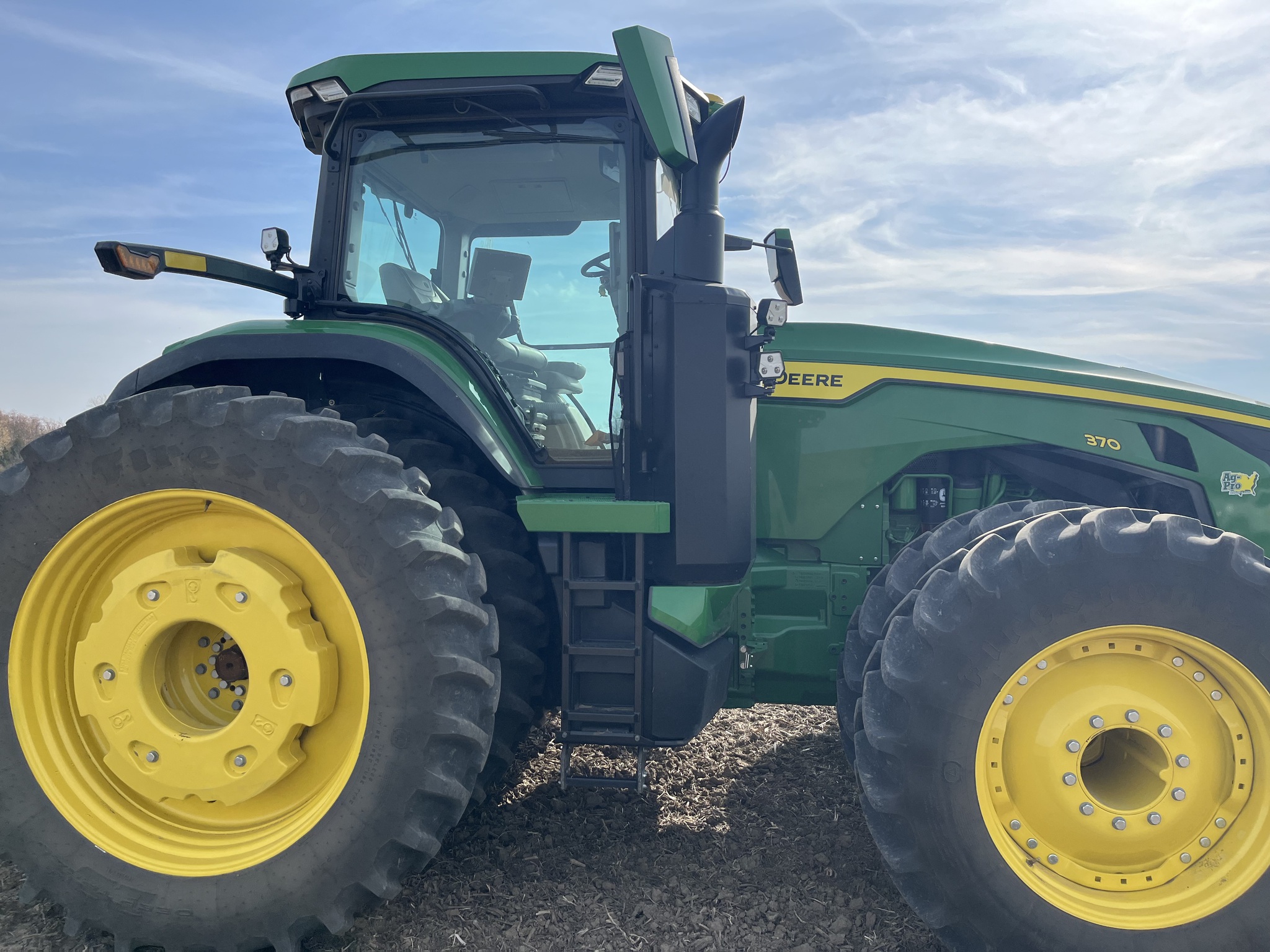 2023 John Deere 8R 370 Image 12