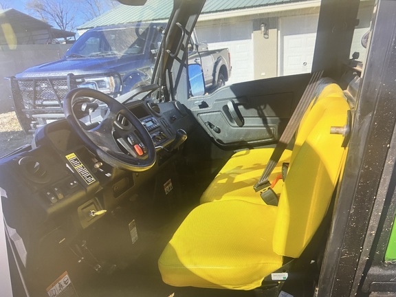 2022 John Deere XUV 835M Photo 4