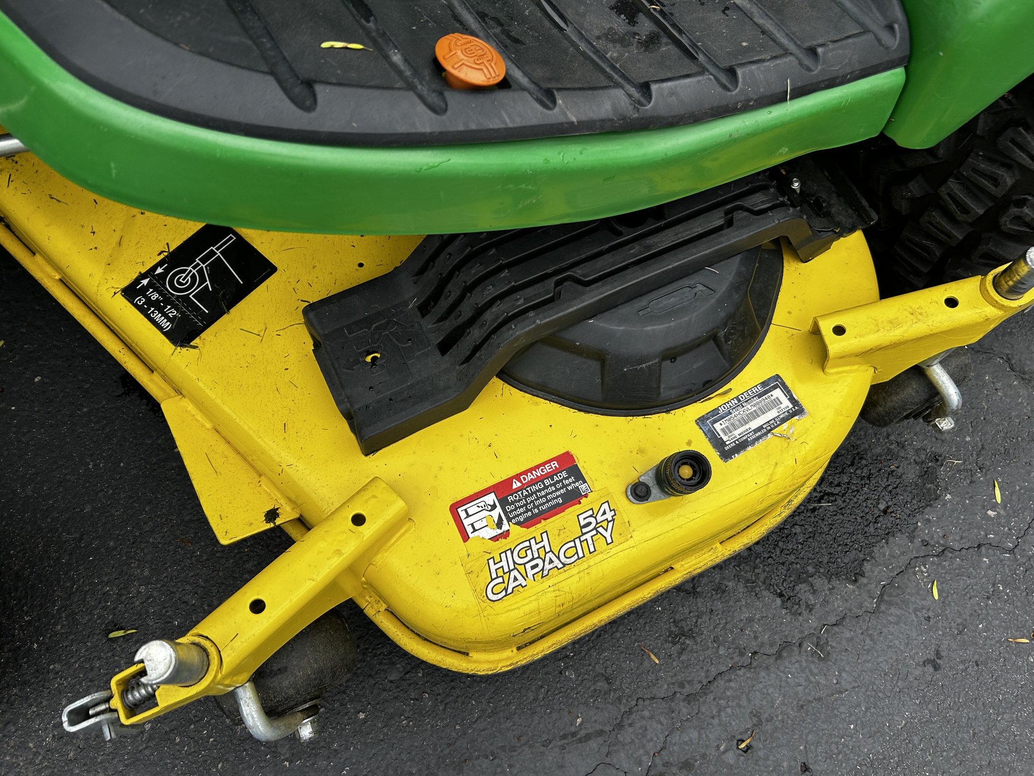 2020 John Deere X739 Image 9