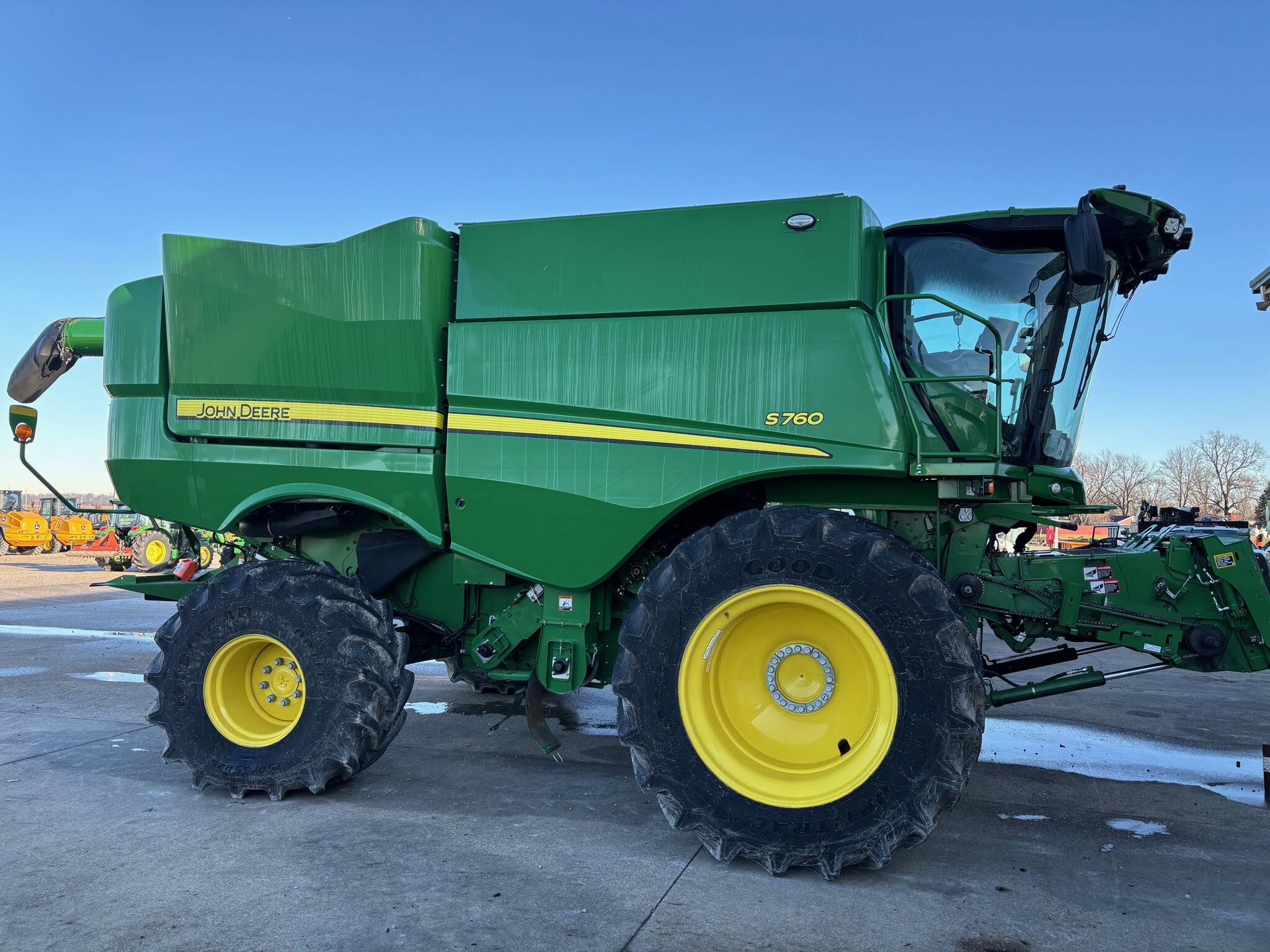 2023 John Deere S760