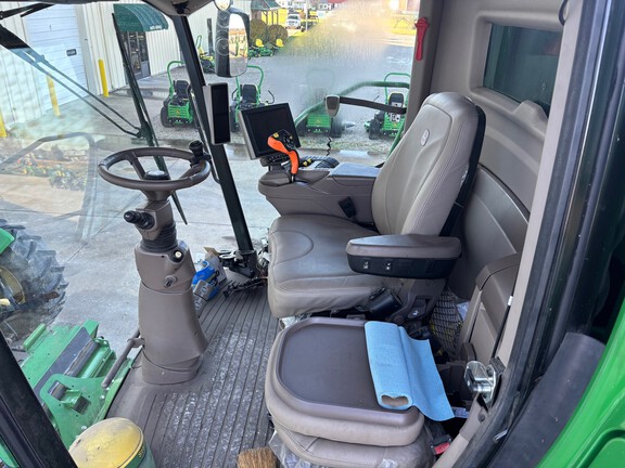 Photo of 2023 John Deere S760