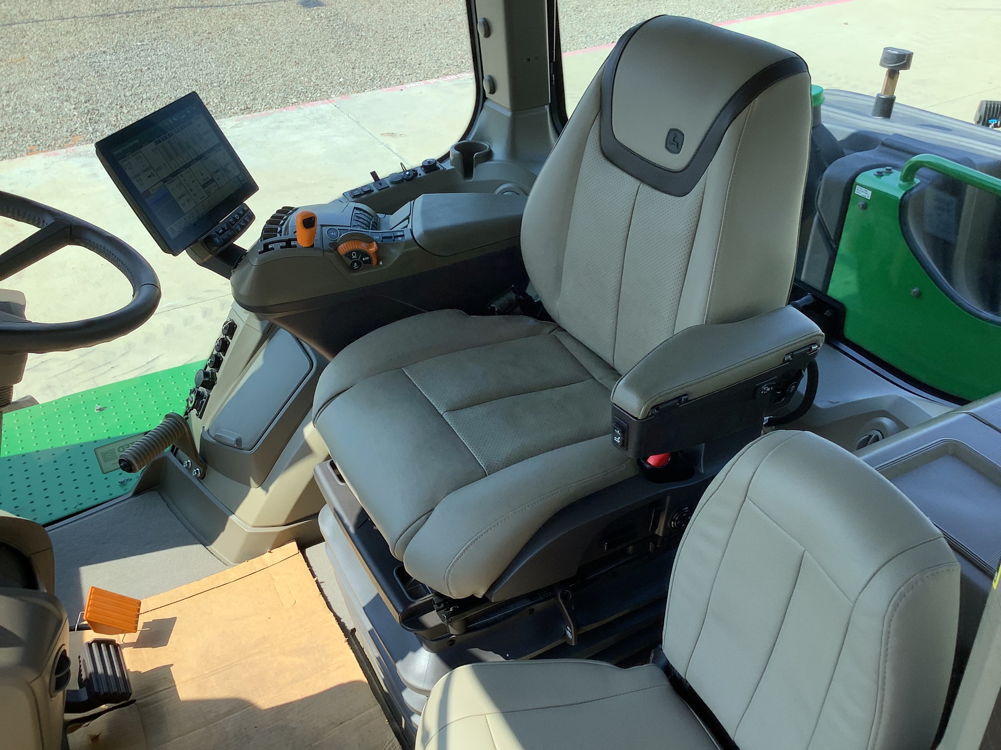 2024 John Deere 9R 640 Image 22