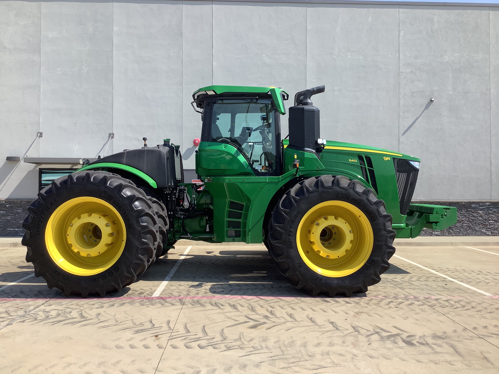 2024 John Deere 9R 640 Image 10