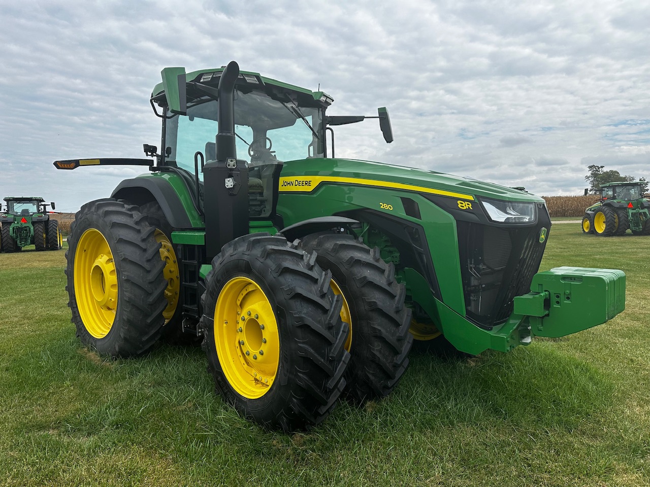  2024 John Deere 8R 280 at Heritage Tractor in Lacon, IL