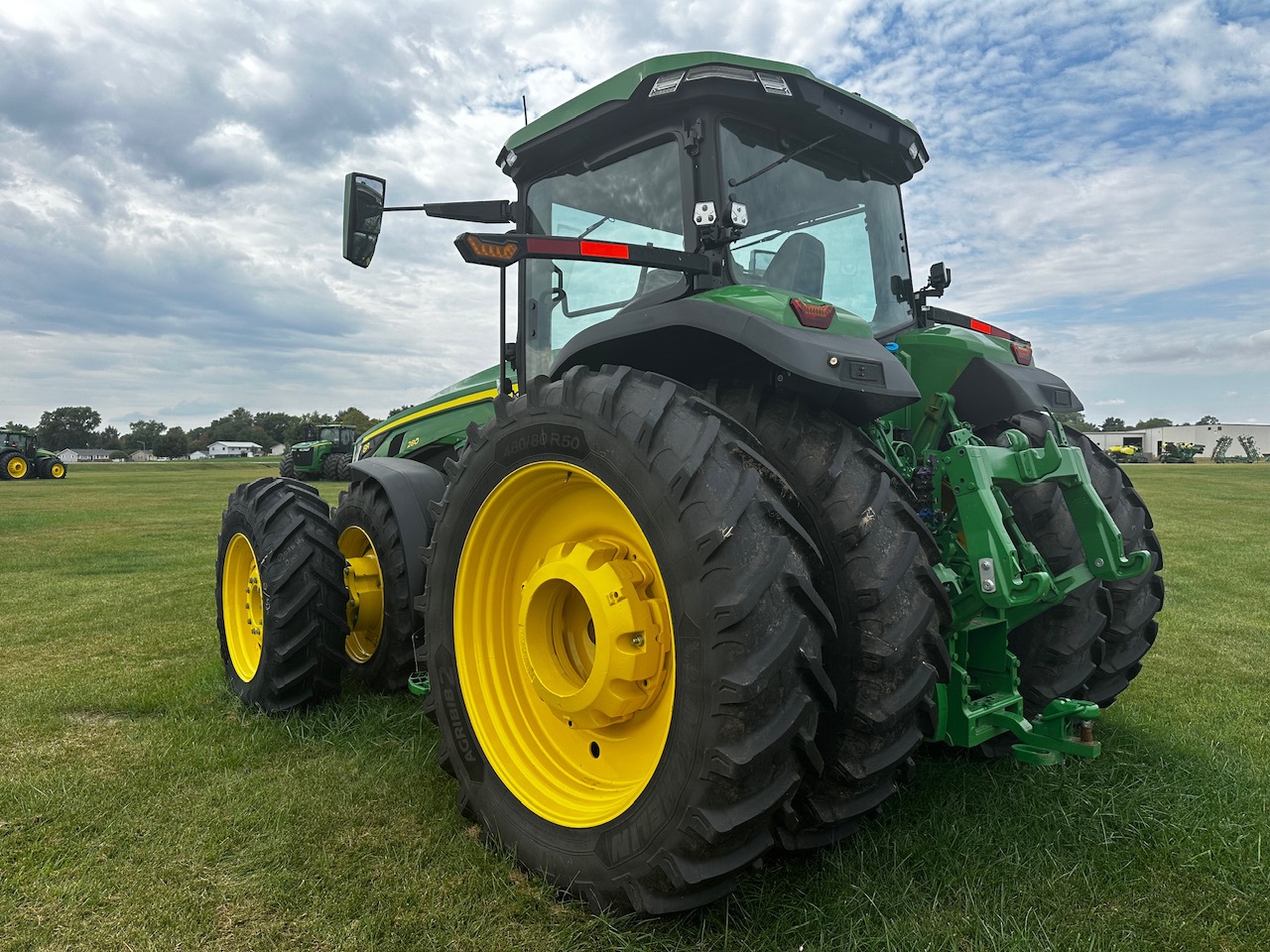  2024 John Deere 8R 280 at Heritage Tractor in Lacon, IL