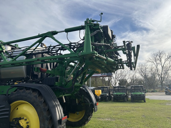2022 John Deere 410R Photo 2