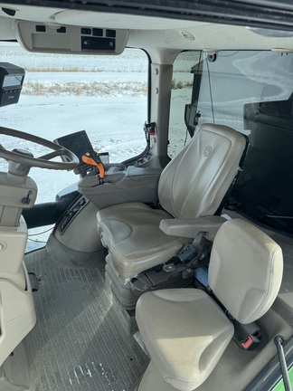 2021 John Deere R4038 - Photo11