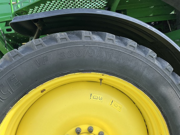 2021 John Deere R4038 - Photo11