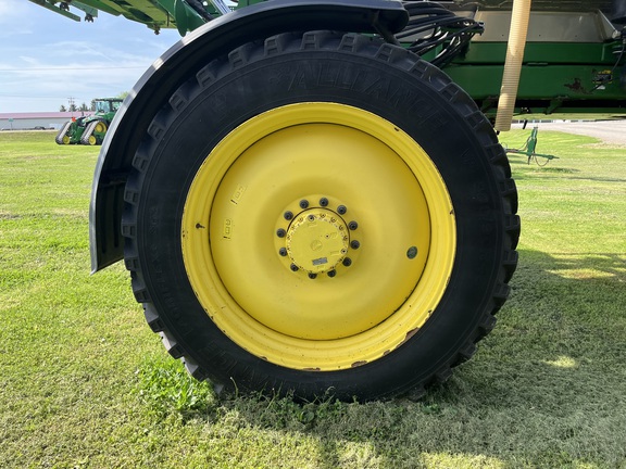 2021 John Deere R4038 - Photo18