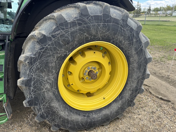 Used 2023 John Deere 6195M Row Crop Tractors at Horizon Ag & Turf in Vermilion, AB - Photo7