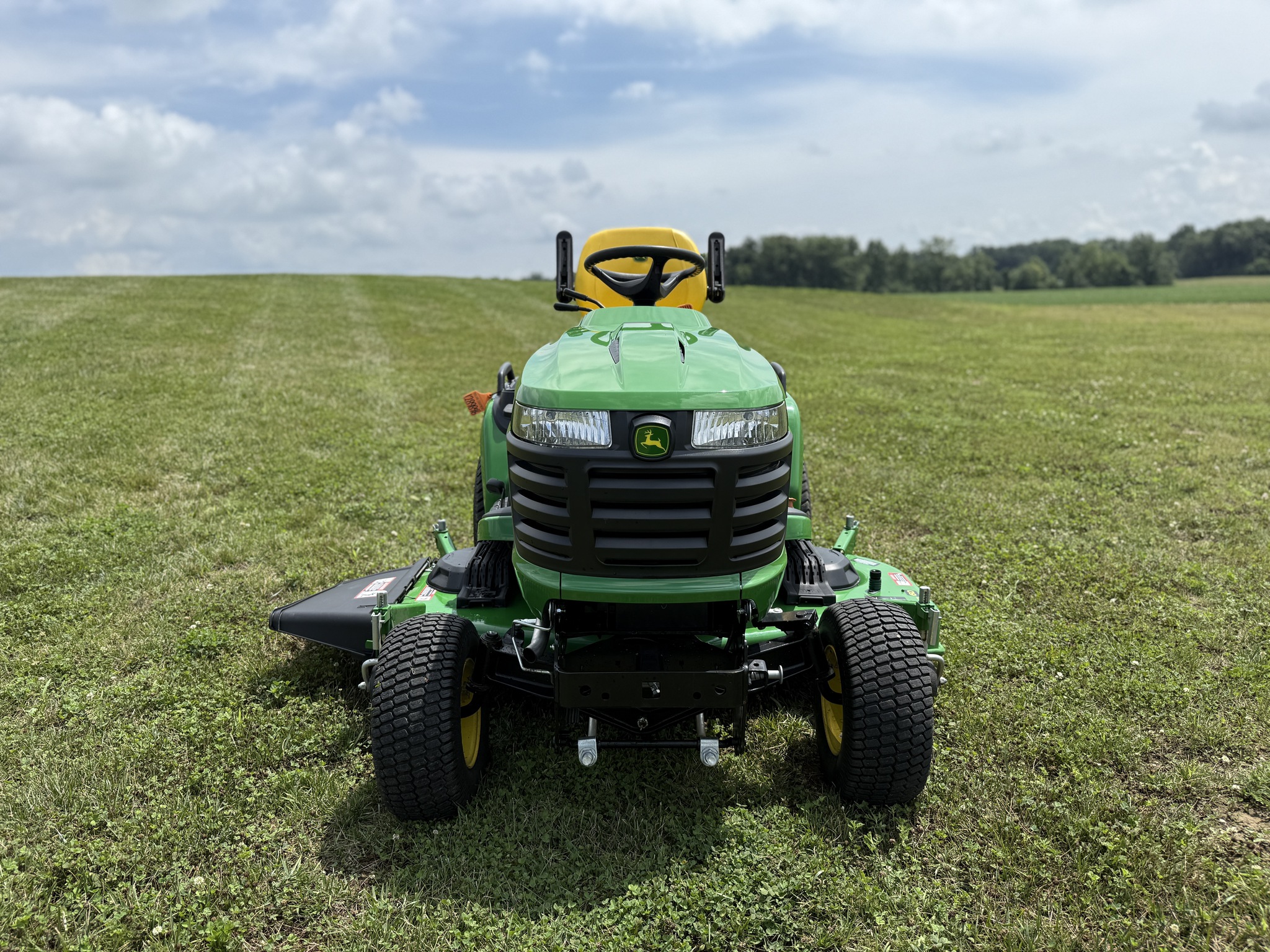 2023 John Deere X734 Image 18