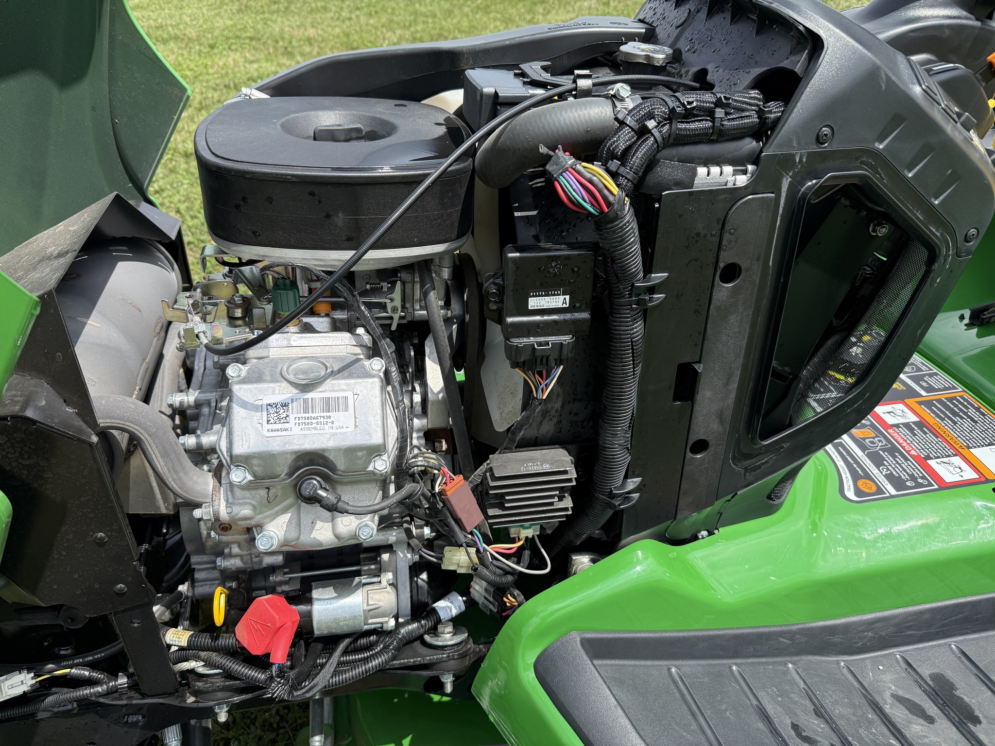 2023 John Deere X734 Image 19