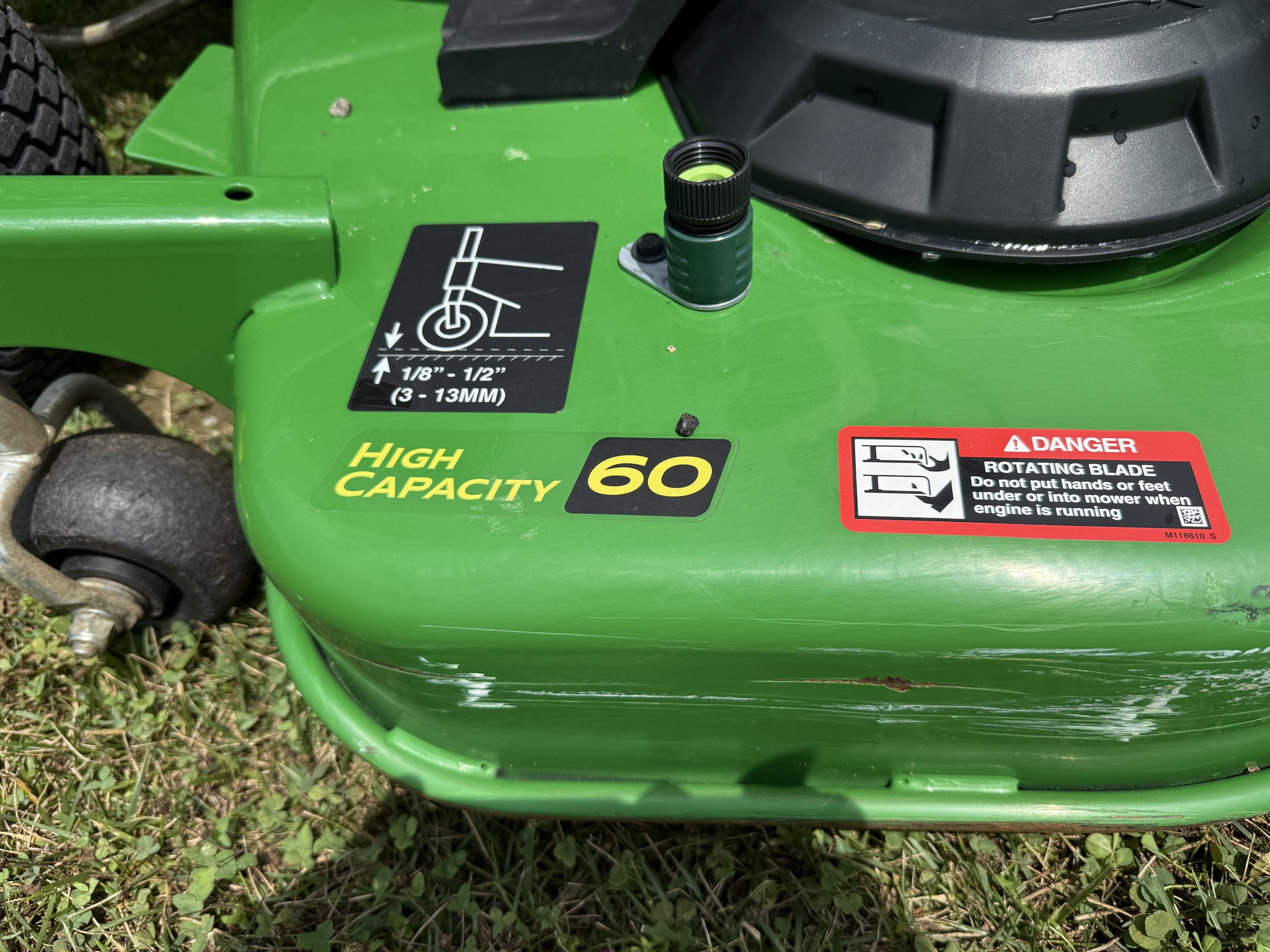 2023 John Deere X734 Image 21